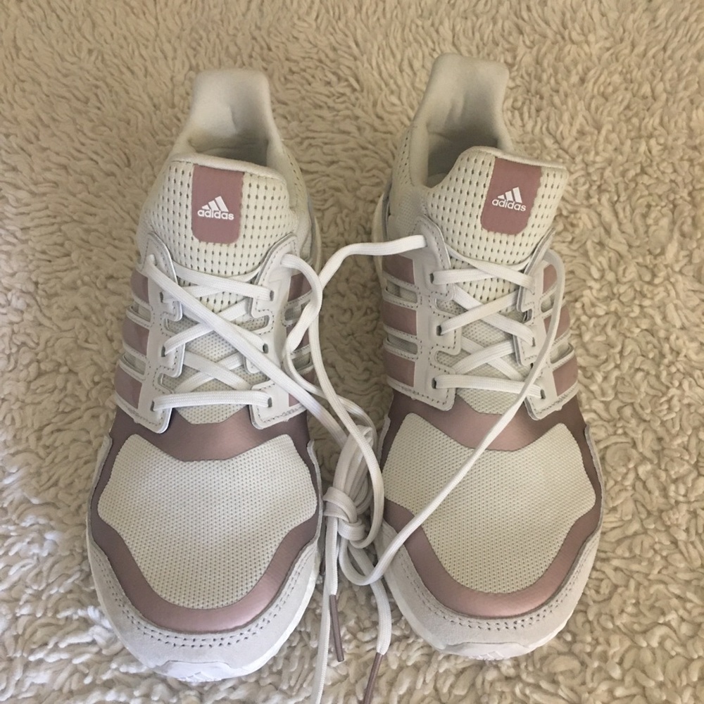 Adidas - Picture 2 of 8